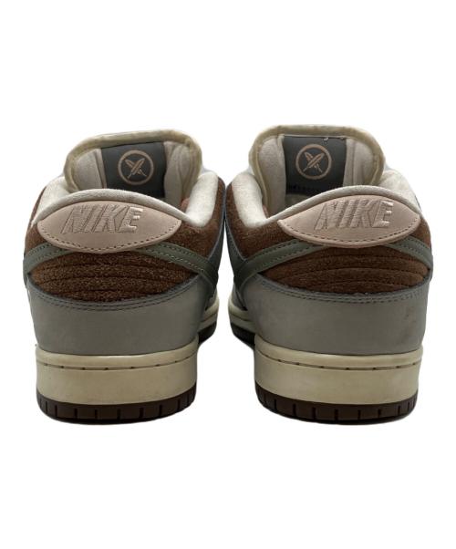 NIKE SB（ナイキエスビー）NIKE SB (ナイキエスビー) スニーカー グレー サイズ:26.5の古着・服飾アイテム