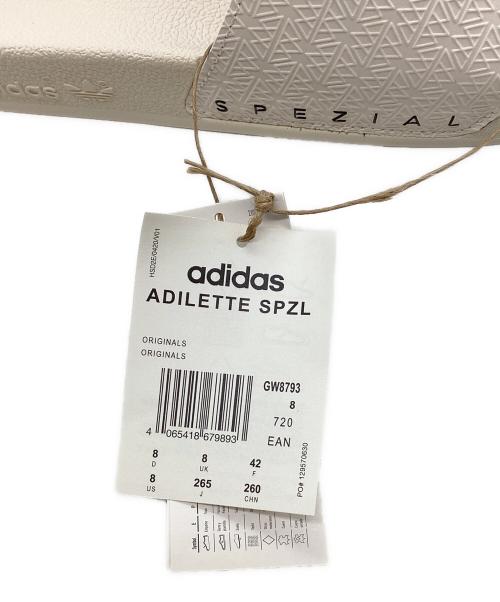 adidas（アディダス）adidas (アディダス) サンダル ホワイト サイズ:26の古着・服飾アイテム