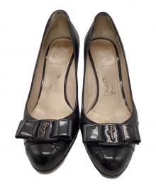 Salvatore Ferragamo（サルヴァトーレ フェラガモ）の古着「ヒールパンプス」｜ブラック