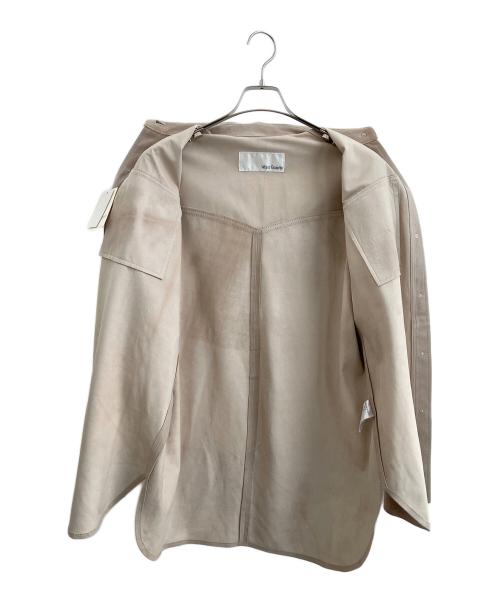 Whim Gazette（ウィムガゼット）Whim Gazette (ウィムガゼット) レザーシャツ ベージュ サイズ:Fの古着・服飾アイテム