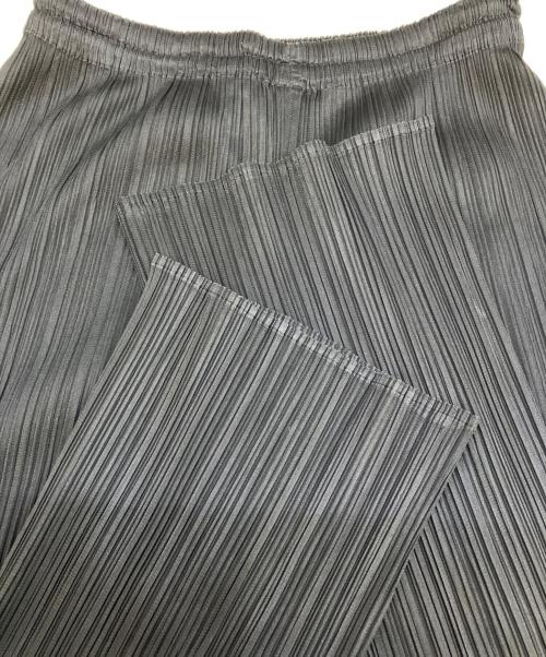 ISSEY MIYAKE（イッセイミヤケ）ISSEY MIYAKE (イッセイミヤケ) プリーツパンツ ブラック サイズ:Lの古着・服飾アイテム