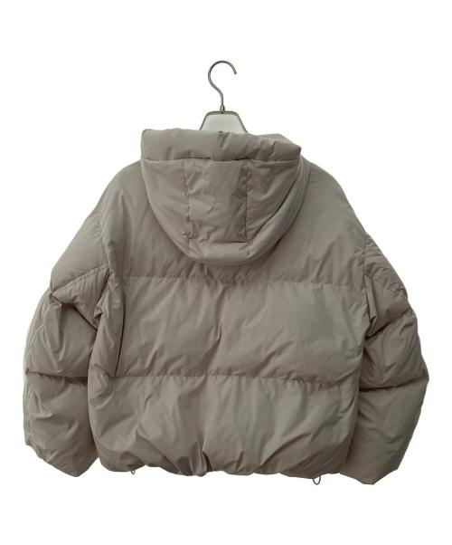 FRAY ID（フレイ アイディー）FRAY ID (フレイ アイディー) ダウンジャケット アイボリーの古着・服飾アイテム