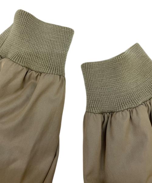 BURBERRY（バーバリー）BURBERRY (バーバリー) ブルゾン ベージュ サイズ:Lの古着・服飾アイテム