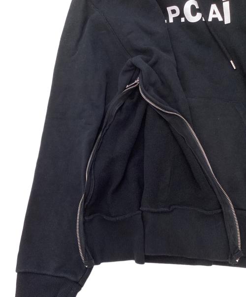 A.P.C.（アーペーセー）A.P.C. (アーペーセー) sacai (サカイ) プルオーバーパーカー ブラック サイズ:Lの古着・服飾アイテム