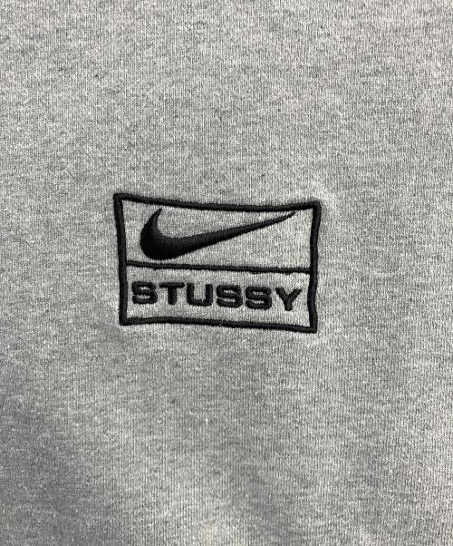 NIKE（ナイキ）NIKE (ナイキ) stussy (ステューシー) クルーネックスウェット グレー サイズ:XLの古着・服飾アイテム