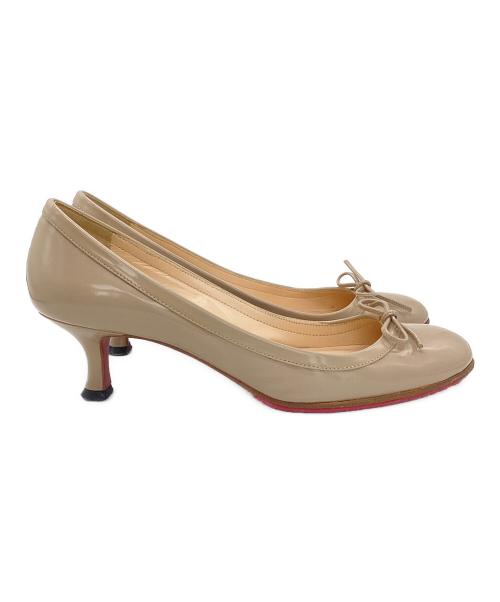 Christian Louboutin（クリスチャン・ルブタン）Christian Louboutin (クリスチャン・ルブタン) ヒールパンプス ベージュ サイズ:36の古着・服飾アイテム