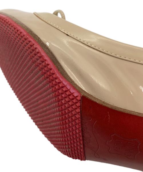Christian Louboutin（クリスチャン・ルブタン）Christian Louboutin (クリスチャン・ルブタン) ヒールパンプス ベージュ サイズ:36の古着・服飾アイテム