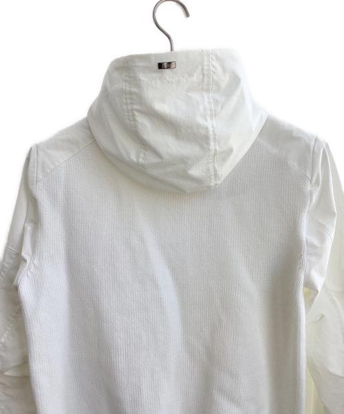 HERNO（ヘルノ）HERNO (ヘルノ) ハイブリッドジップフーディ ホワイト サイズ:46の古着・服飾アイテム