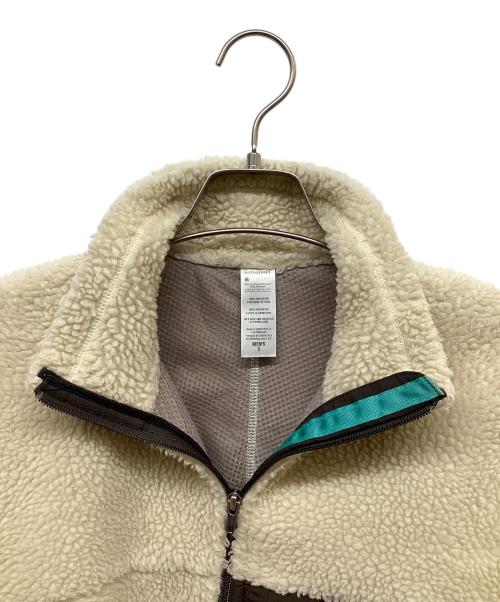 Patagonia（パタゴニア）Patagonia (パタゴニア) アウトドアウェア(ジャケット) アイボリー×ブラック サイズ:SIZE Sの古着・服飾アイテム