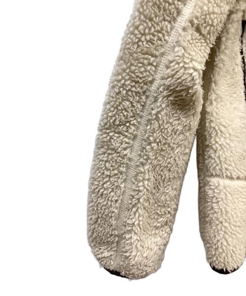 Patagonia（パタゴニア）Patagonia (パタゴニア) アウトドアウェア(ジャケット) アイボリー×ブラック サイズ:SIZE Sの古着・服飾アイテム