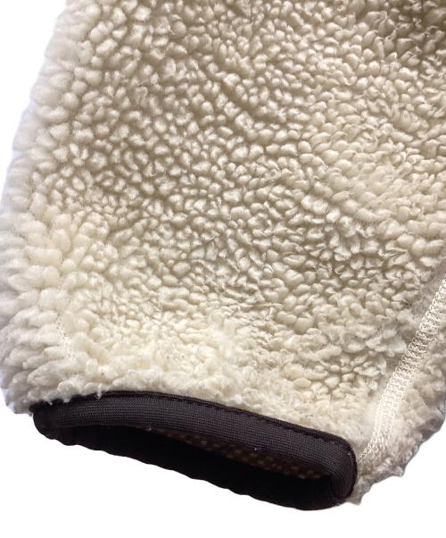 Patagonia（パタゴニア）Patagonia (パタゴニア) アウトドアウェア(ジャケット) アイボリー×ブラック サイズ:SIZE Sの古着・服飾アイテム