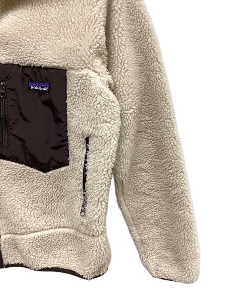 Patagonia（パタゴニア）Patagonia (パタゴニア) アウトドアウェア(ジャケット) アイボリー×ブラック サイズ:SIZE Sの古着・服飾アイテム