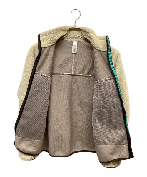 Patagonia（パタゴニア）Patagonia (パタゴニア) アウトドアウェア(ジャケット) アイボリー×ブラック サイズ:SIZE Sの古着・服飾アイテム