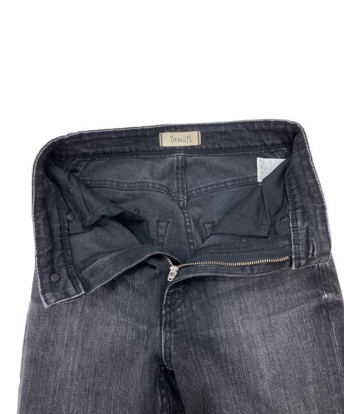 YANUK（ヤヌーク）YANUK (ヤヌーク) デニムパンツ ブラック サイズ:22の古着・服飾アイテム