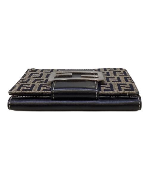 FENDI（フェンディ）FENDI (フェンディ) 2つ折り財布 ブラック×ベージュの古着・服飾アイテム