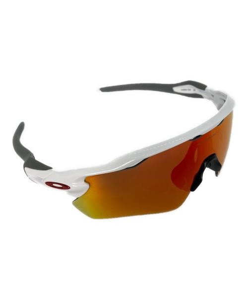 OAKLEY（オークリー）OAKLEY (オークリー) サングラス ホワイトの古着・服飾アイテム