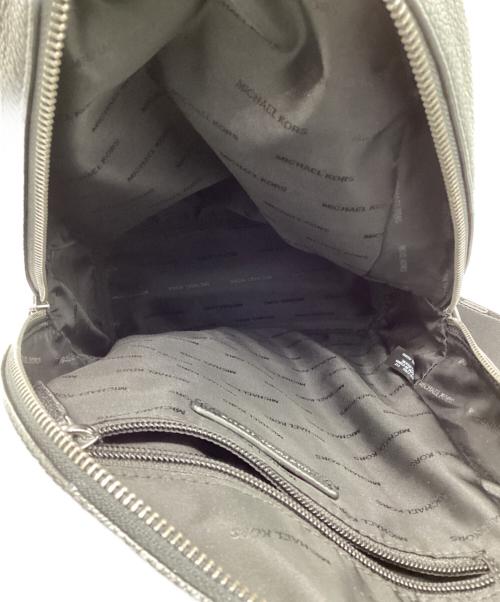 MICHAEL KORS（マイケルコース）MICHAEL KORS (マイケルコース) ショルダーバッグ ブラックの古着・服飾アイテム