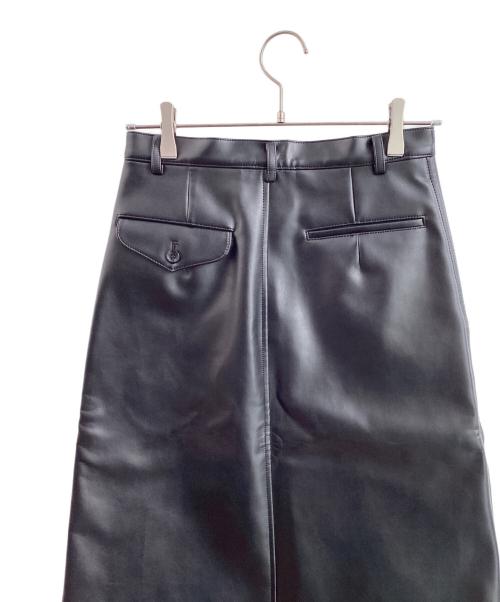 BLACK COMME des GARCONS（ブラックコムデギャルソン）BLACK COMME des GARCONS (ブラックコムデギャルソン) フェイクレザースカート ブラック サイズ:XSの古着・服飾アイテム