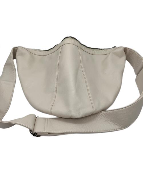 OHOTORO（オオトロ）OHOTORO (オオトロ) vessel bag ホワイトの古着・服飾アイテム