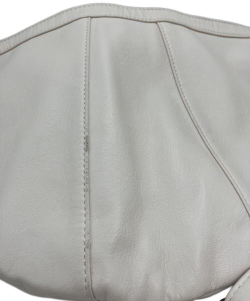 OHOTORO（オオトロ）OHOTORO (オオトロ) vessel bag ホワイトの古着・服飾アイテム