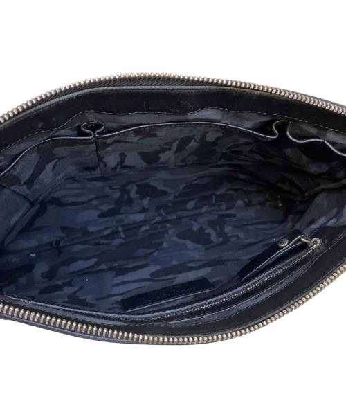 JIMMY CHOO（ジミーチュウ）JIMMY CHOO (ジミーチュウ) クラッチバッグ ブラックの古着・服飾アイテム