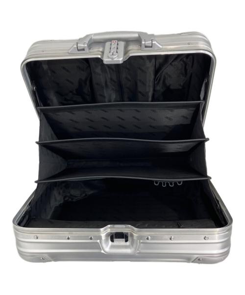 RIMOWA（リモワ）RIMOWA (リモワ) キャリーバッグ トパーズ ビジネストローリー シルバーの古着・服飾アイテム