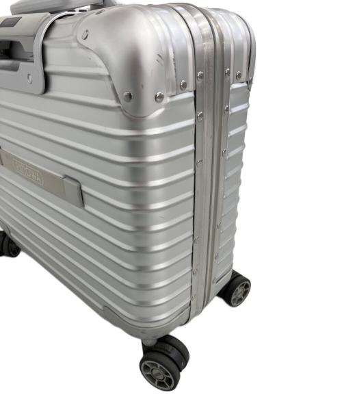 RIMOWA（リモワ）RIMOWA (リモワ) キャリーバッグ トパーズ ビジネストローリー シルバーの古着・服飾アイテム