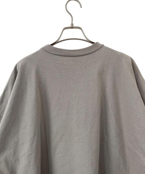 YZY（イージー）YZY (イージー) GOSHA (ゴーシャ) 半袖カットソー グレー サイズ:1の古着・服飾アイテム