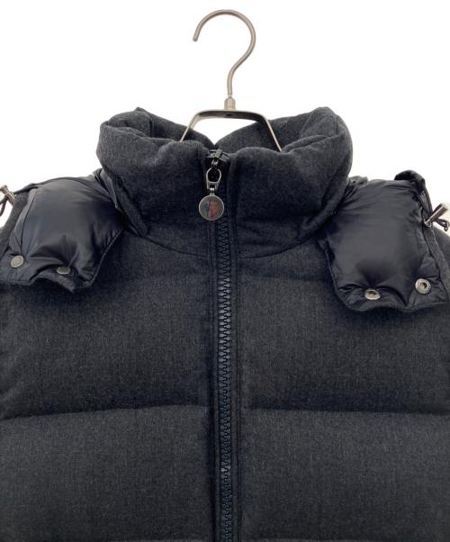 MONCLER（モンクレール）MONCLER (モンクレール) ダウンジャケット グレーの古着・服飾アイテム