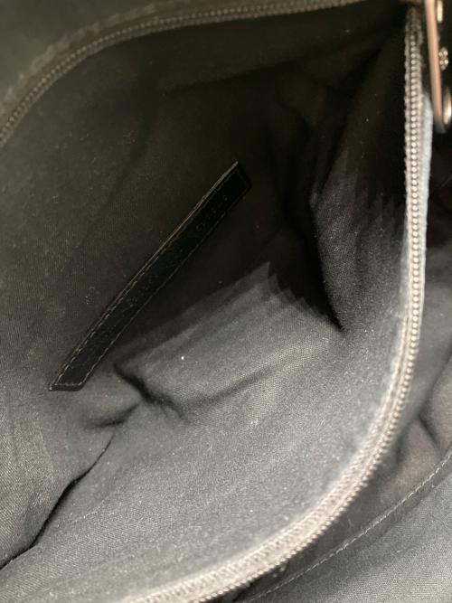 BALENCIAGA（バレンシアガ）BALENCIAGA (バレンシアガ) ショルダーバッグ ブラックの古着・服飾アイテム