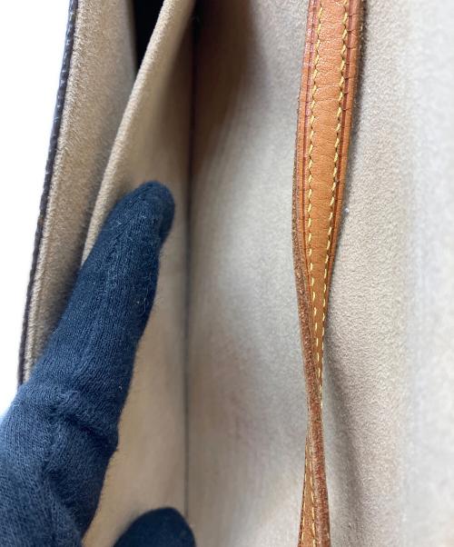LOUIS VUITTON（ルイ ヴィトン）LOUIS VUITTON (ルイ ヴィトン) ショルダーポーチ ブラウンの古着・服飾アイテム