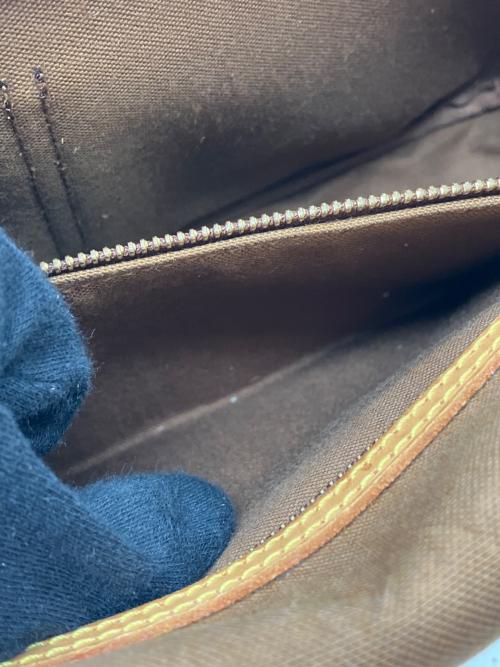 LOUIS VUITTON（ルイ ヴィトン）LOUIS VUITTON (ルイ ヴィトン) ショルダーバッグ ブラウンの古着・服飾アイテム