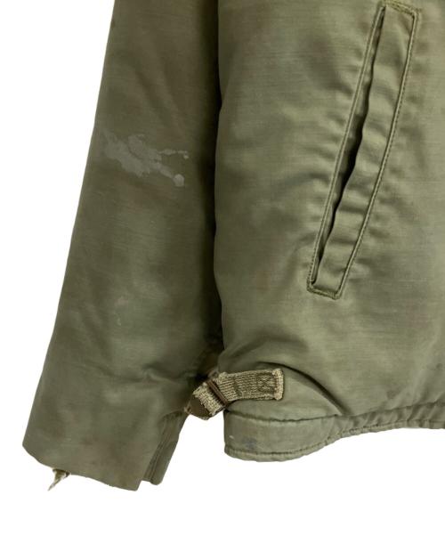 U'S NAVY（ユーエスネイビー）U'S NAVY (ユーエスネイビー) A-2デッキ ジャケット オリーブ サイズ:不明の古着・服飾アイテム