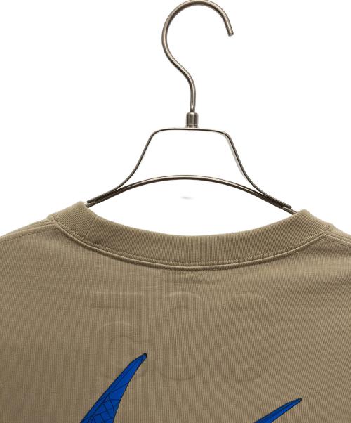 NIKE（ナイキ）NIKE (ナイキ) OFFWHITE (オフホワイト) 半袖カットソー ブラウン サイズ:Mの古着・服飾アイテム