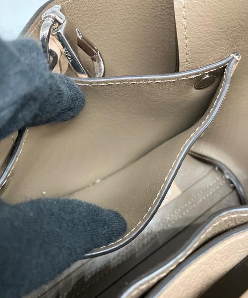 TOD'S（トッズ）TOD'S (トッズ) 2WAYバッグ ベージュの古着・服飾アイテム
