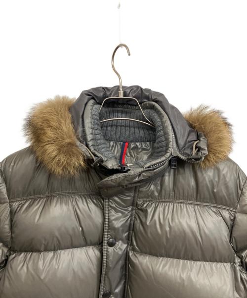 MONCLER（モンクレール）MONCLER (モンクレール) ダウンジャケット グレー サイズ:4の古着・服飾アイテム