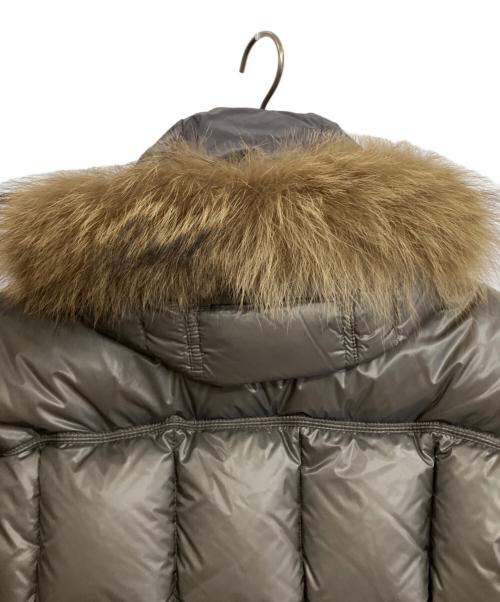 MONCLER（モンクレール）MONCLER (モンクレール) ダウンジャケット グレー サイズ:4の古着・服飾アイテム