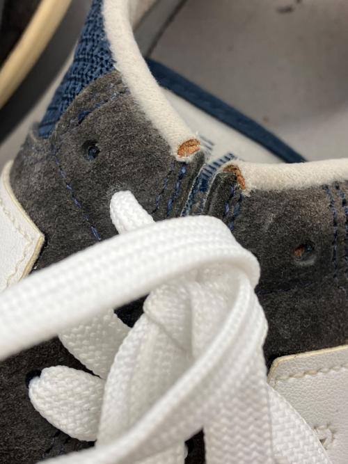 NEW BALANCE（ニューバランス）NEW BALANCE (ニューバランス) スニーカー ブラウン×ネイビー サイズ:27の古着・服飾アイテム