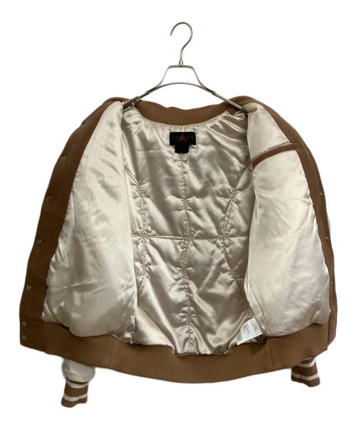 JORDAN（ジョーダン）JORDAN (ジョーダン) Travis Scott A スタジャン ホワイト×ブラウン サイズ:Mの古着・服飾アイテム