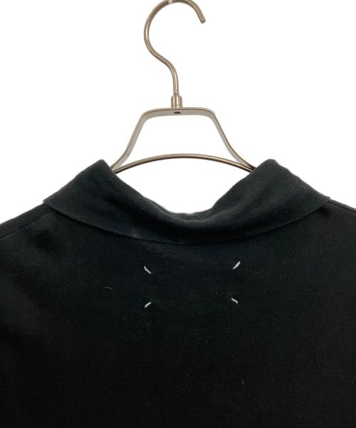 Maison Margiela（メゾンマルジェラ）Maison Margiela (メゾンマルジェラ) スタンプロゴポロシャツ ブラック サイズ:Sの古着・服飾アイテム