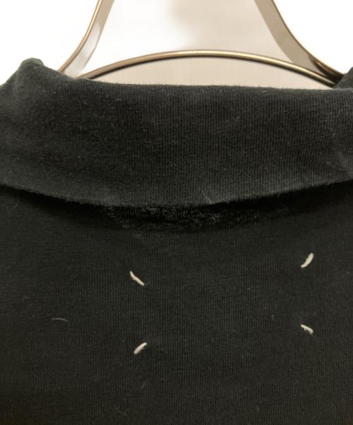 Maison Margiela（メゾンマルジェラ）Maison Margiela (メゾンマルジェラ) スタンプロゴポロシャツ ブラック サイズ:Sの古着・服飾アイテム