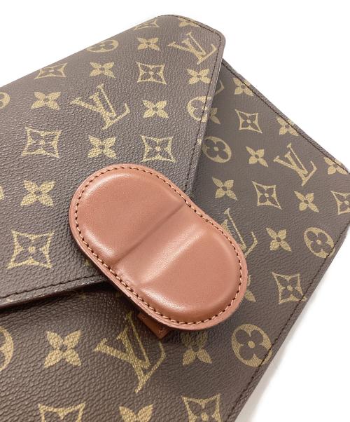 LOUIS VUITTON（ルイ ヴィトン）LOUIS VUITTON (ルイ ヴィトン) クラッチバッグの古着・服飾アイテム