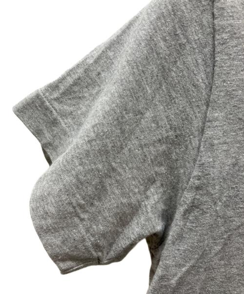 PLAY COMME des GARCONS（プレイコムデギャルソン）PLAY COMME des GARCONS (プレイコムデギャルソン) ゴールド・ハートワッペン・Tシャツ グレー サイズ:Lの古着・服飾アイテム