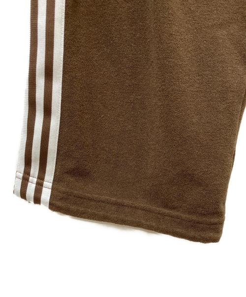 adidas（アディダス）adidas (アディダス) トラックパンツ ブラウン サイズ:Mの古着・服飾アイテム