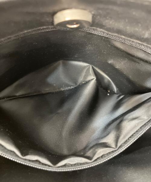 BURBERRY LONDON（バーバリーロンドン）BURBERRY LONDON (バーバリーロンドン) ハンドバッグ ブラックの古着・服飾アイテム