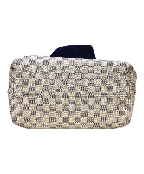 LOUIS VUITTON（ルイ ヴィトン）LOUIS VUITTON (ルイ ヴィトン) ショルダーバッグ アイボリーの古着・服飾アイテム