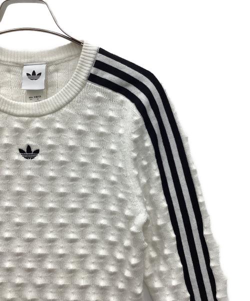 adidas（アディダス）adidas (アディダス) アディルナスリムソリッドスパイクニットスウェットシャツ ホワイト サイズ:Mの古着・服飾アイテム