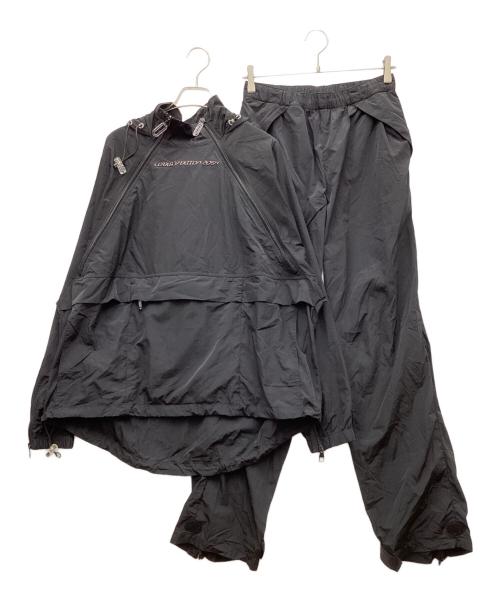 LOUIS VUITTON（ルイ ヴィトン）LOUIS VUITTON (ルイ ヴィトン) ナイロンセットアップ ブラック サイズ:トップス44/ボトムス36の古着・服飾アイテム