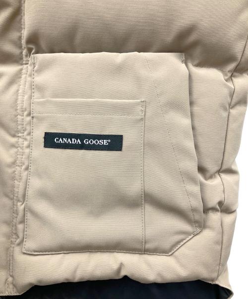 CANADA GOOSE（カナダグース）CANADA GOOSE (カナダグース) ダウンベスト ベージュ サイズ:Sの古着・服飾アイテム