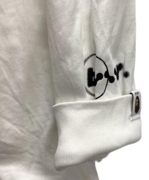 A BATHING APE（アベイシングエイプ）A BATHING APE (アベイシングエイプ) APE PAW GEO” LONG SLEEVES TEE ホワイト サイズ:XLの古着・服飾アイテム